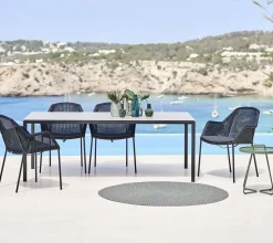 1 Pure table og 8 Breeze 5464 stole