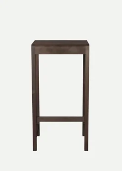 01 stool