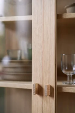 A90 Boderne - Glas Cabinet