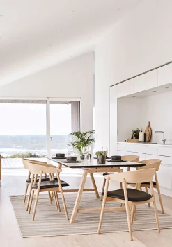 AC2 Chair / Padded Seat