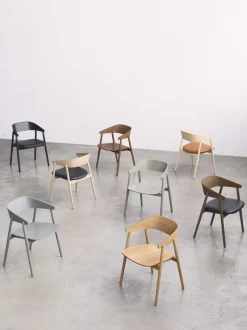 AC2 Chair / Wooden Seat