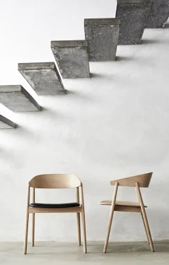 AC2 Chair / Wooden Seat