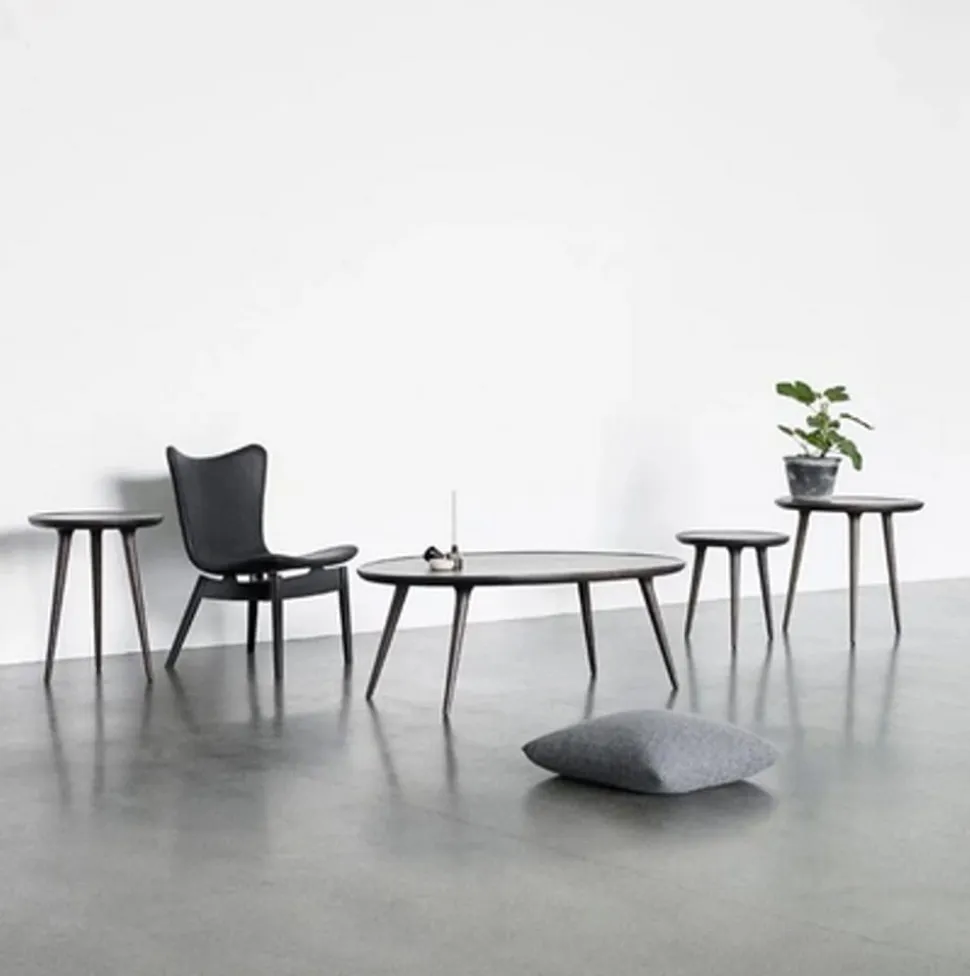 Accent Oval Lounge Table