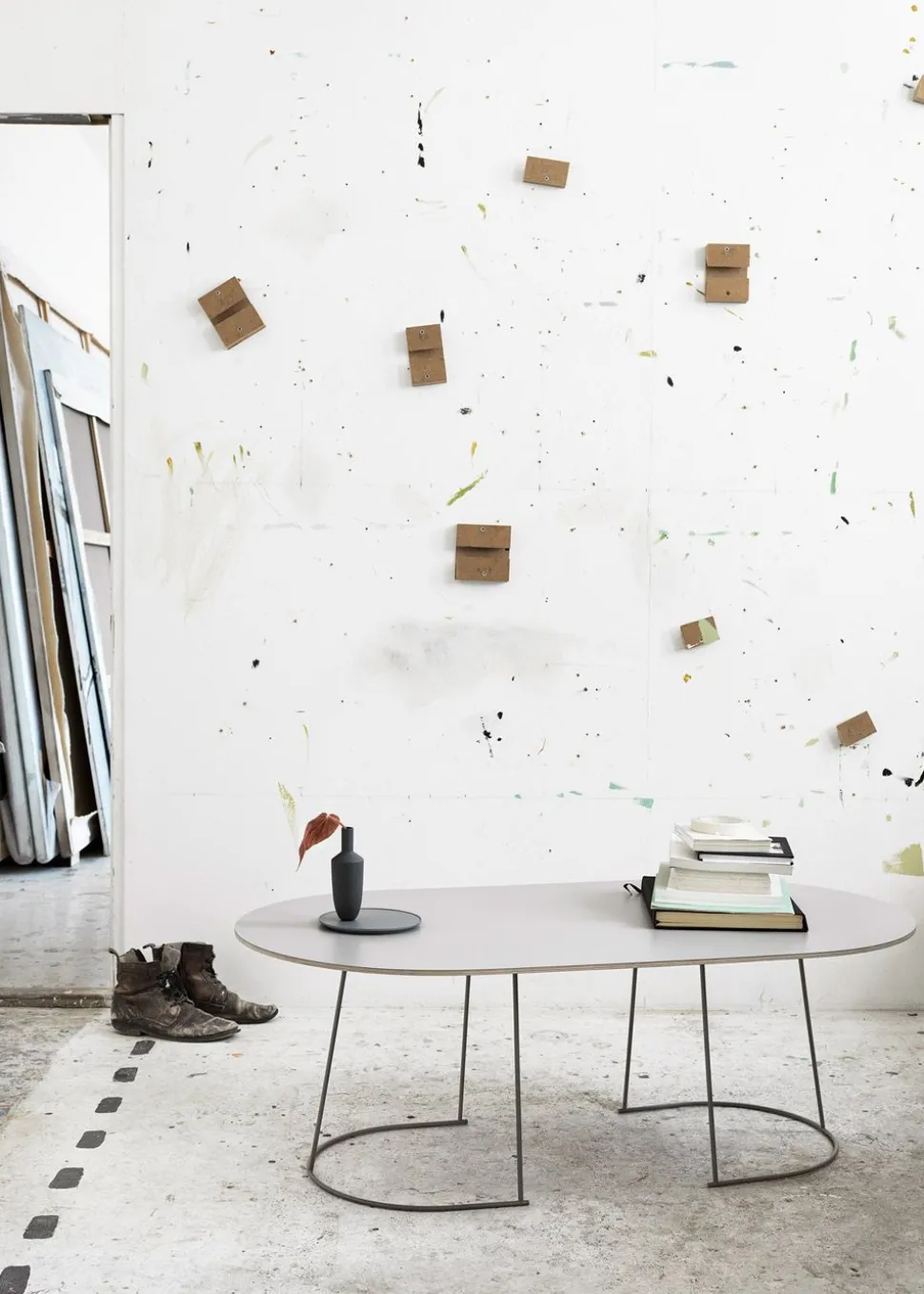 Airy Coffee Table Medium