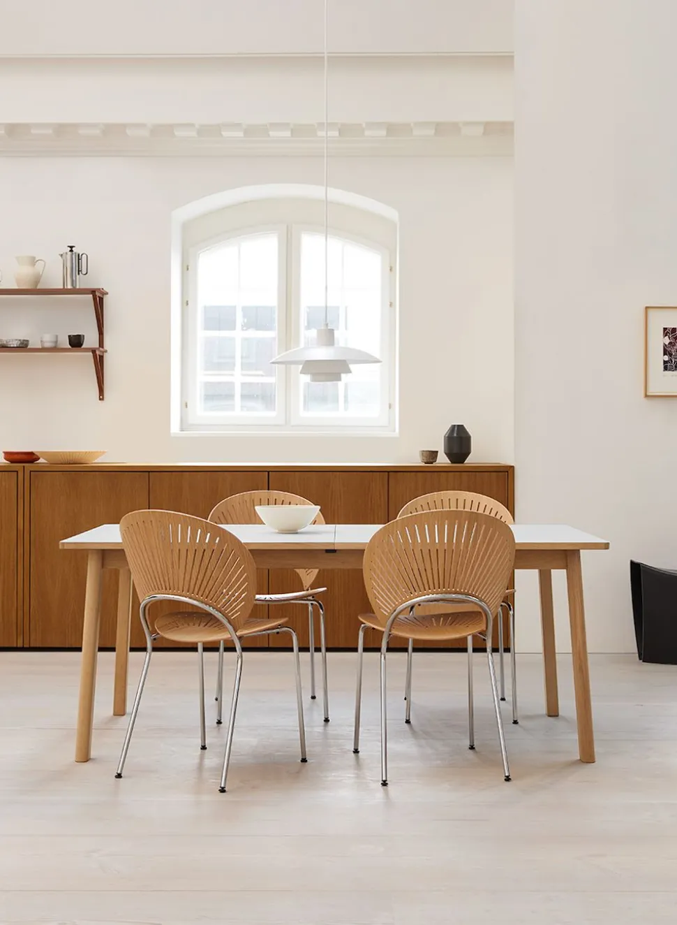 Ana Table 6491 by Arde