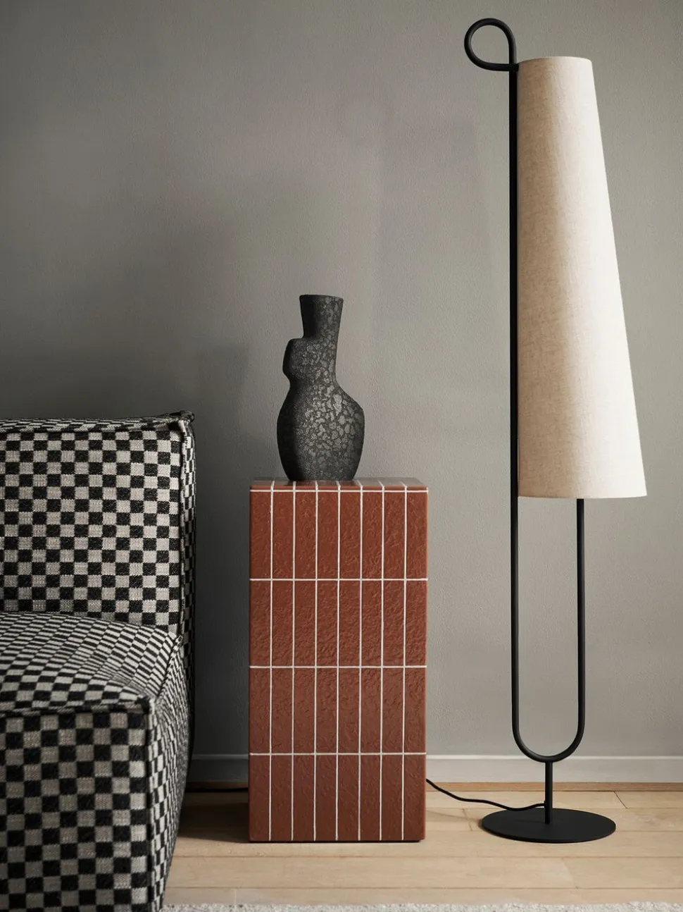 Ancora Floor Lamp