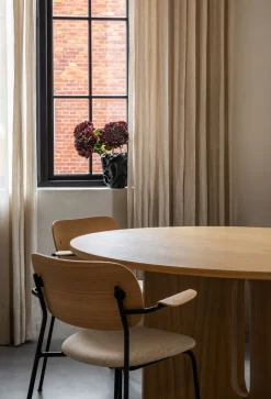 Androgyne Dining Table, 150