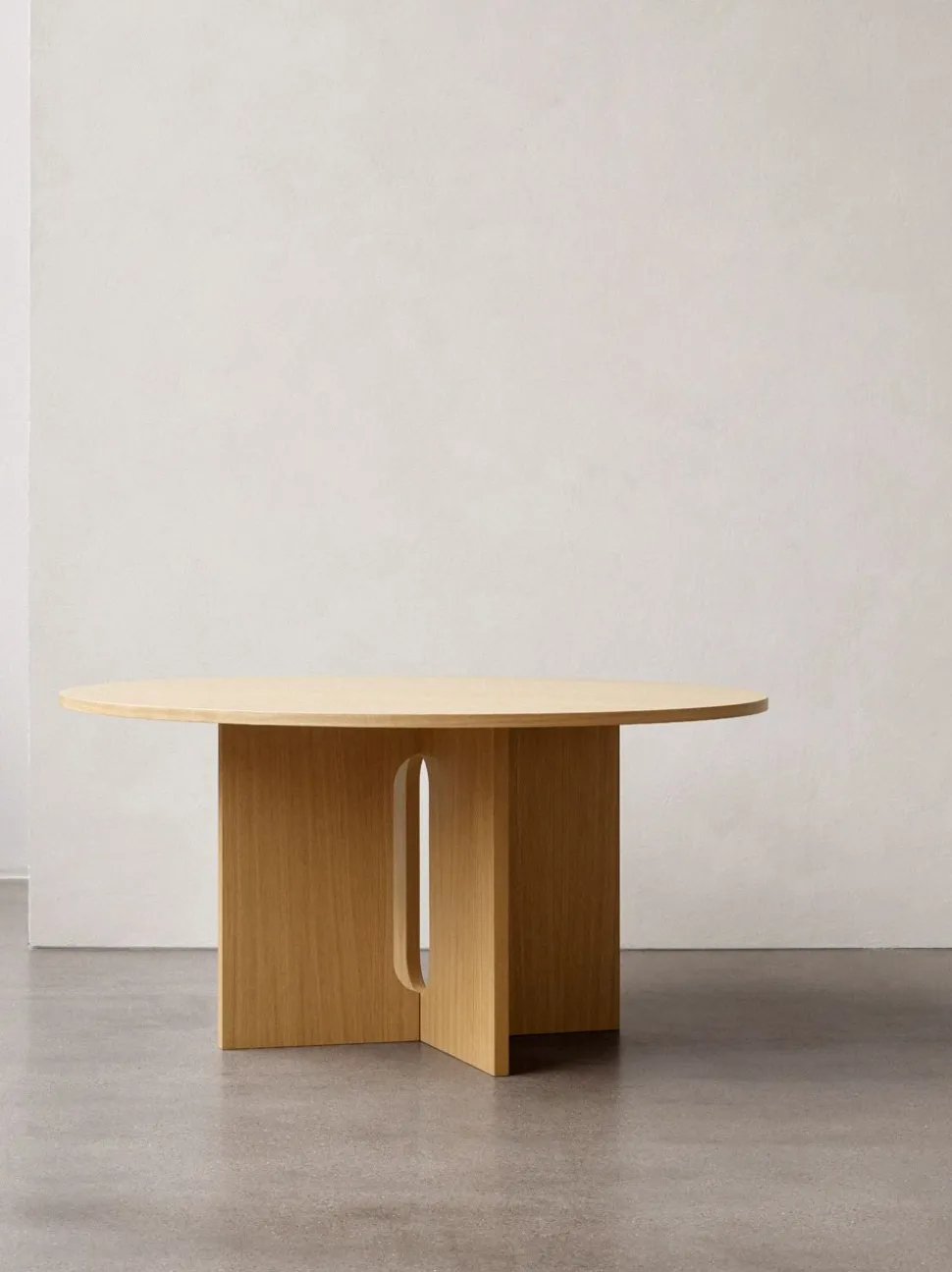 Androgyne Dining Table, 150