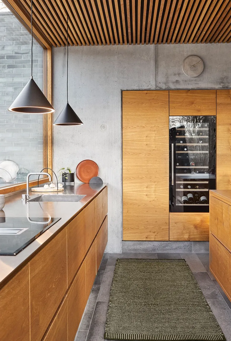 Annular Pendant Lamp