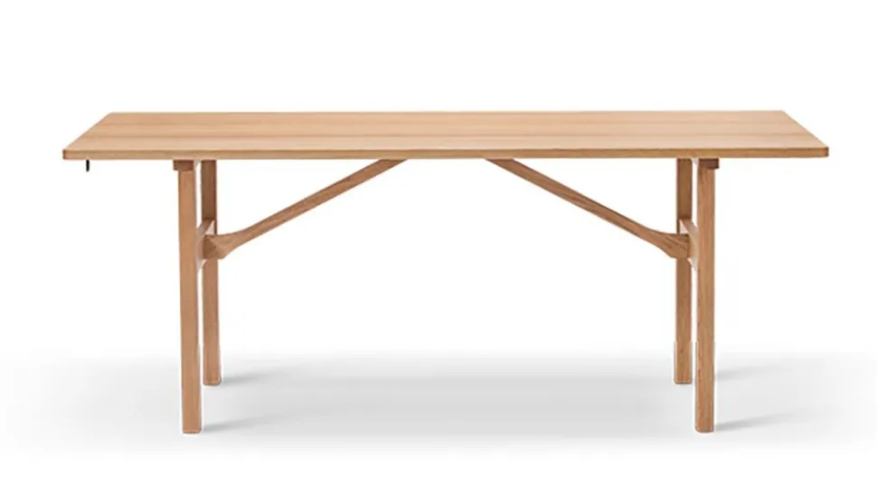 BM84 Mogensen Table 6284 af Børge Mogensen
