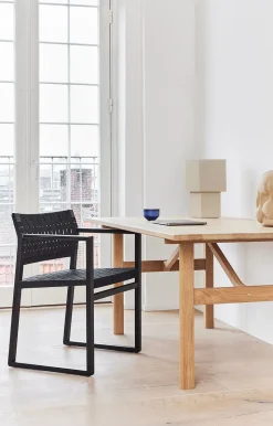 BM84 Mogensen Table 6284 af Børge Mogensen