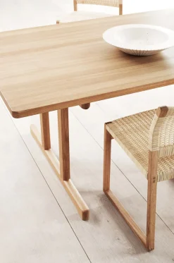 BM86 Mogensen Table 6386 by Børge Mogensen