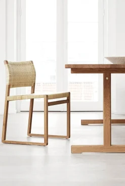 BM86 Mogensen Table 6386 by Børge Mogensen