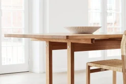 BM86 Mogensen Table 6386 by Børge Mogensen