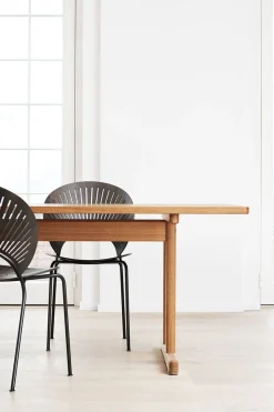 BM86 Mogensen Table 6286 by Børge Mogensen