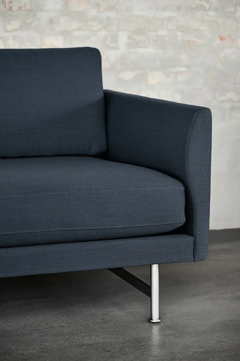 Calmo Lounge Chair 80 5621 by Hugo Passos