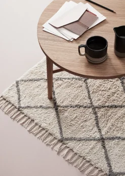 Cotton Rug w/ Fringes