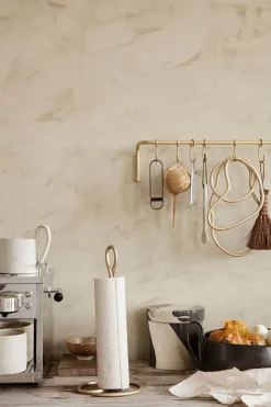 Curvature - Paper Towel Holder