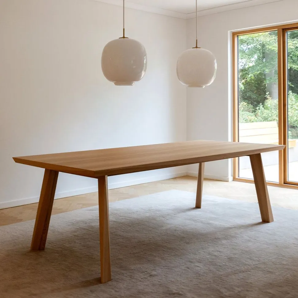 Edge Dining Table