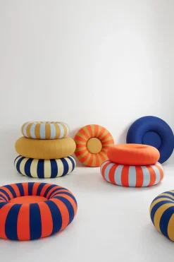 Float / By Mikkel Lang Mikkelsen