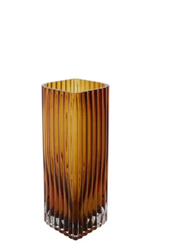 Folium Vase