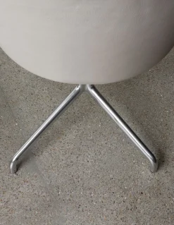 Harbour Dining Chair / Black Star Base w. Swivel