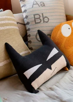 Knitted Cushion - Edgar Plans