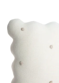 Knitted Cushion Biscuit