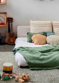 Knitted Cushion Duetto