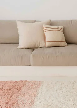 Knitted Cushion Duetto