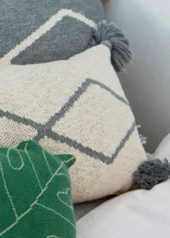 Knitted Cushion Little Oasis Nat