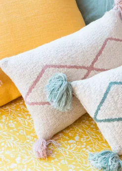 Knitted Cushion Little Oasis Nat