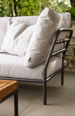 LEVEL 2 / Lounge Chair