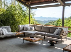 LEVEL 2 / Right Cozy Corner