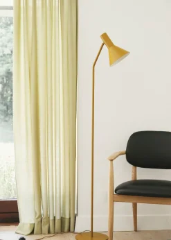 Lyss Floor Lamp