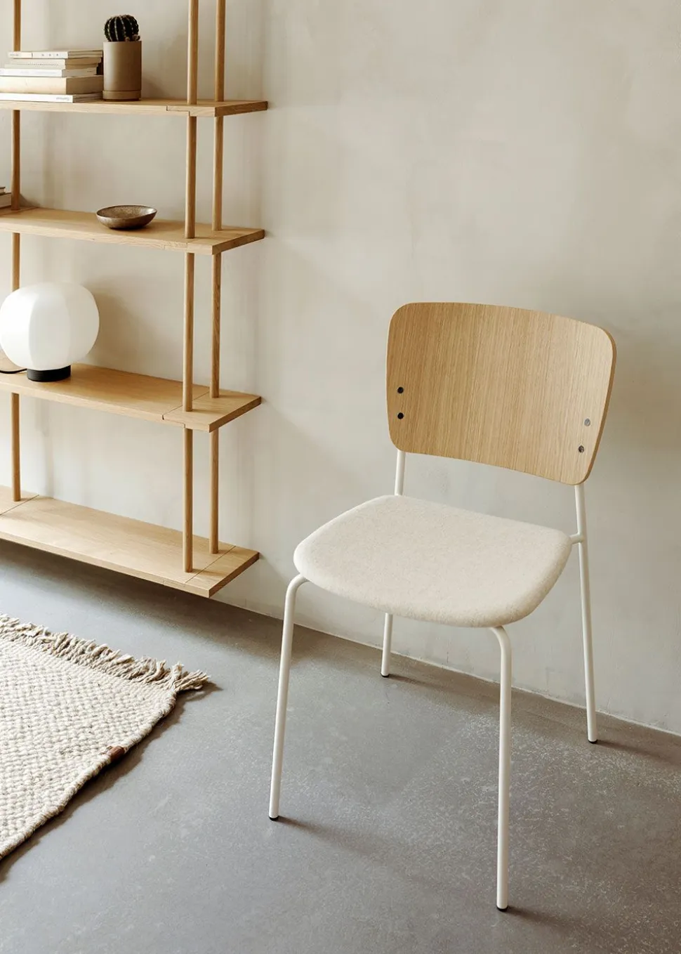 Mono Chair w. Swivel