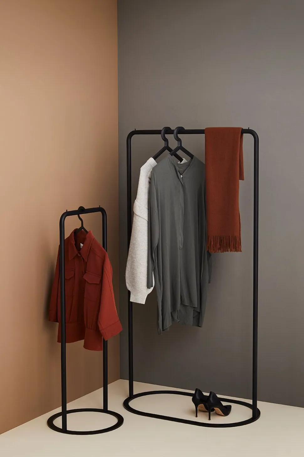 O&O Clothes Rack