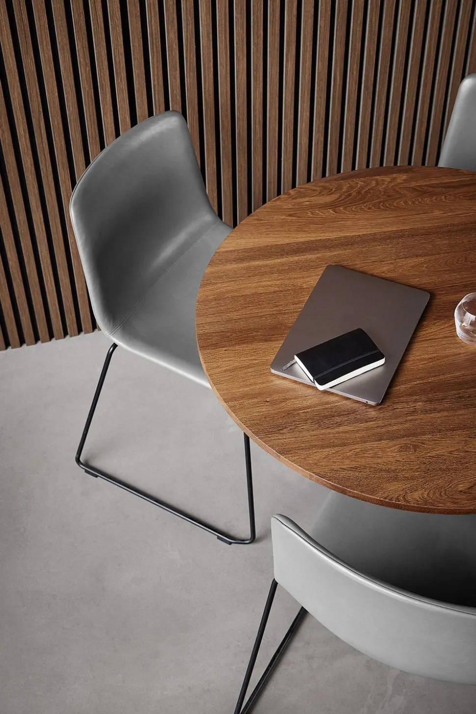 Pato Sledge Chair 4100 by Welling/Ludvik