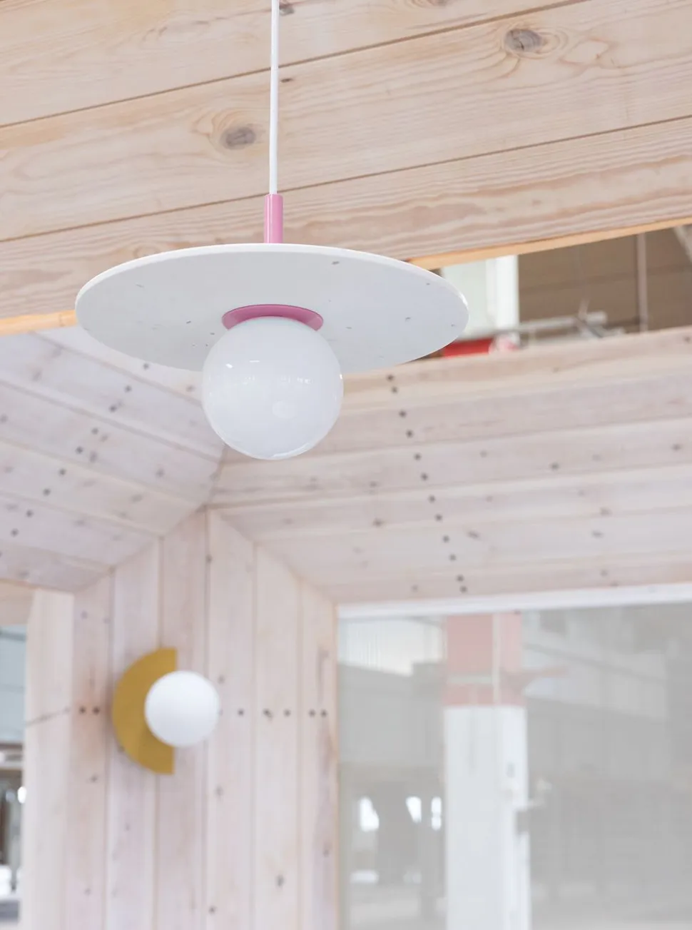 PLUTO LITTLE Alba White