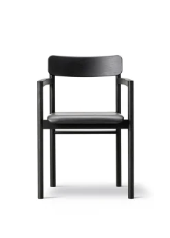 Post Chair 3446 by Cecilie Manz