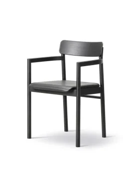 Post Chair 3446 by Cecilie Manz