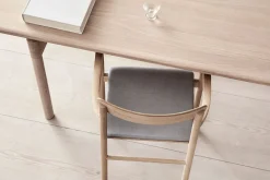 Post Chair 3446 by Cecilie Manz