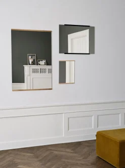 Rectangular wall mirror