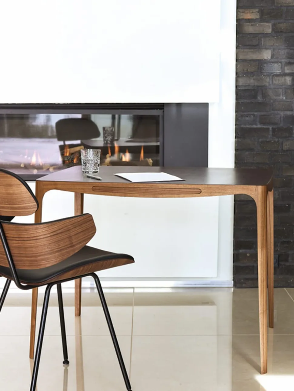 RO desk / AK1310 by Hans Sandgren Jakobsen