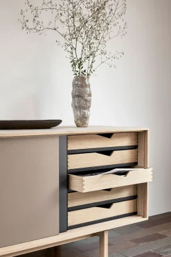 S1 Sideboard
