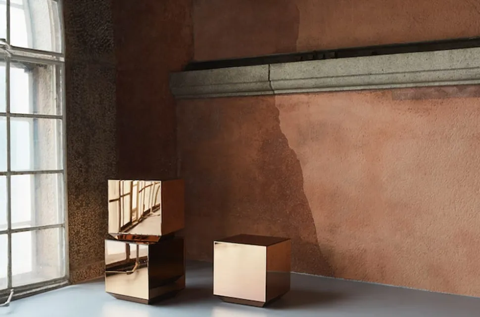 SPECULUM Mirror Table