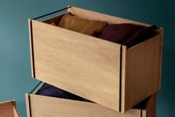 Storage box