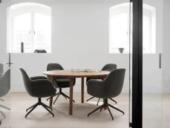 Taro Table 6119 by Jasper Morrison