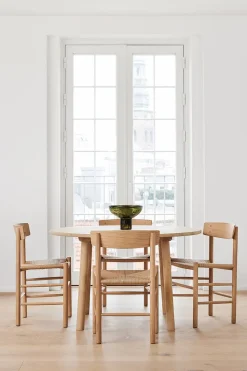 Taro Table 6119 by Jasper Morrison