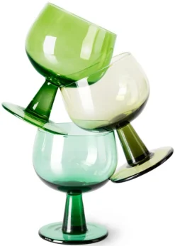 The Emeralds Wine Glass